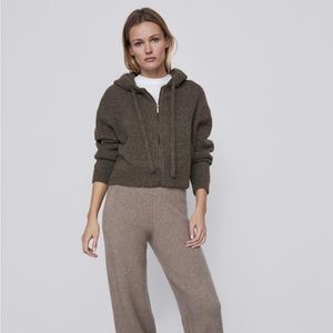 ZARA KNIT ZIP UP HOODIE SWEATER